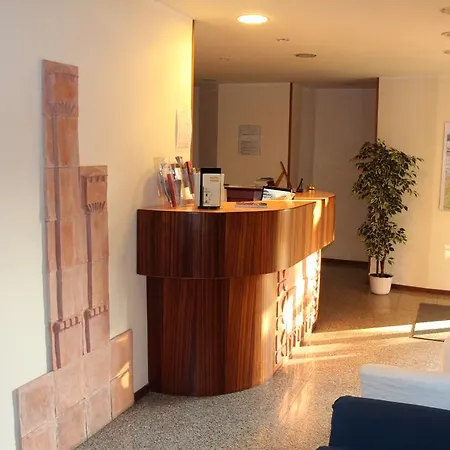 House 3*