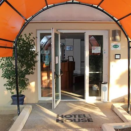 House Castenaso